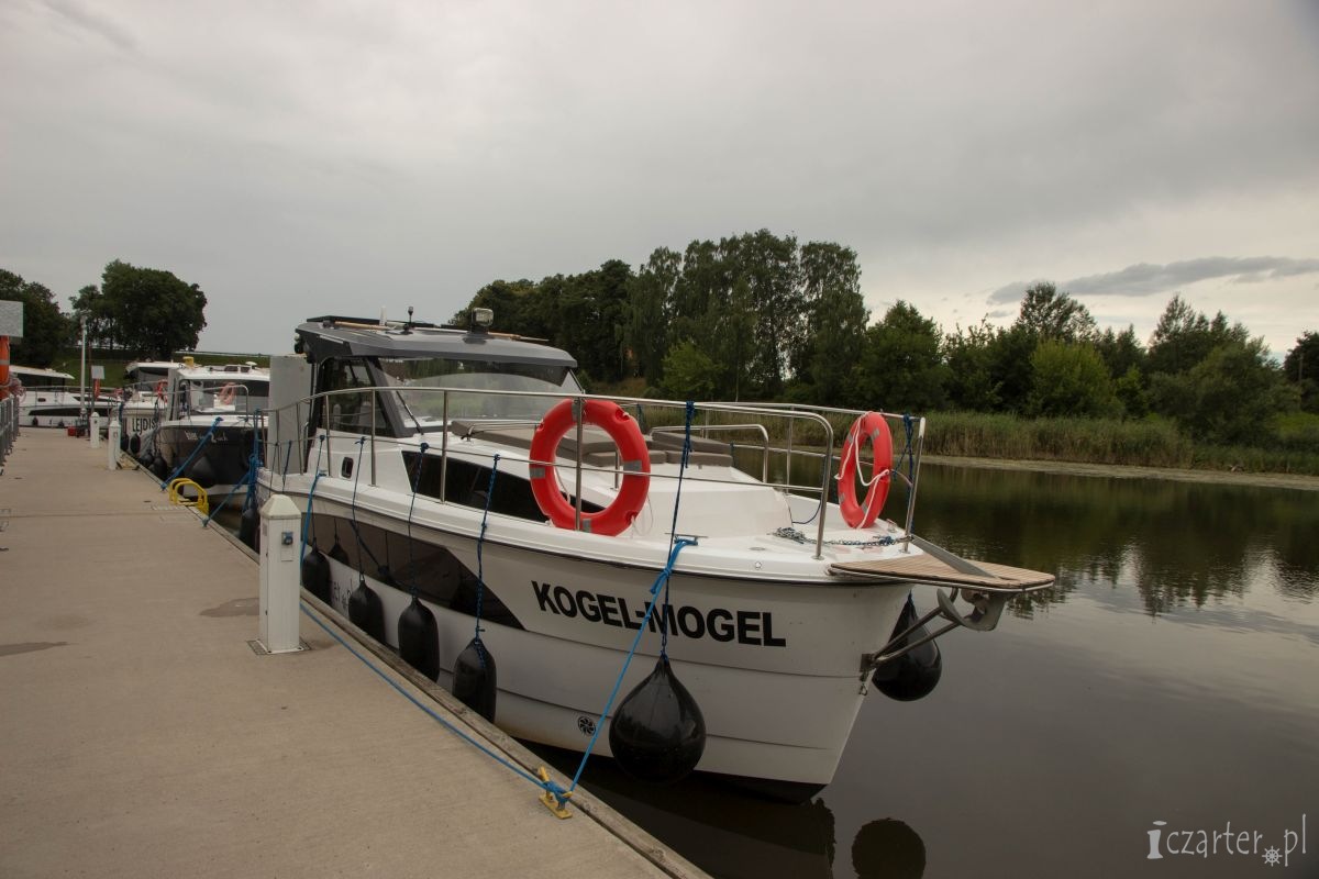 czarter jachtu Nautic 900, Nautic 900